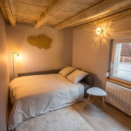 La Grange De Sophie Apartmán *